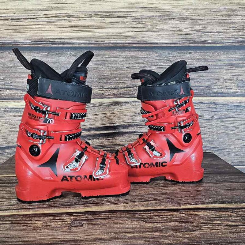 Pancerice ATOMIC redster LC70 22-22,5(35-36)Decije pancerice ATOMIC REDSTER LC70 22-22,5 u dobrom stanju  Za sve informacije pozovite, šaljem detaljne slike i snimke koji verno prenose stanje opreme.        Pogledajte i ostalu ski opremu iz moje ponude klikom na opciju (SVI OGLASI) ili na našem sajtu www. skifamily. rs   Kod nas možete uraditi i kompletan ski servis Vaše  opreme ili rentirati nasu opremu.