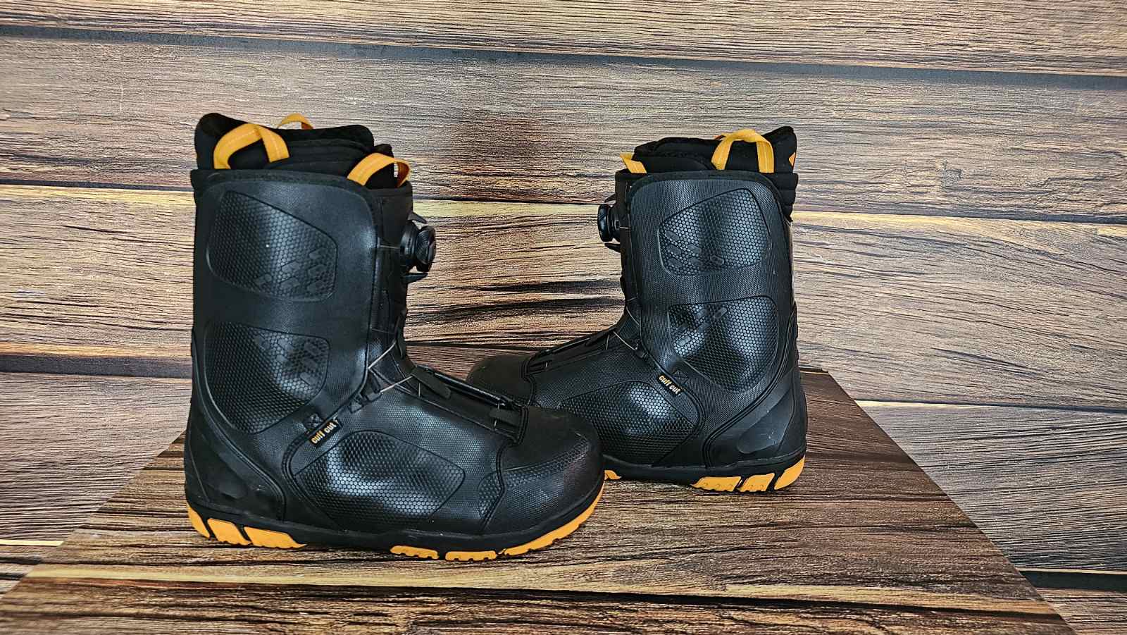 Cizme za snowbord(buce)HEAD cuff cut 300(46)BOA
