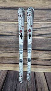 Skije DYNASTAR exkluzive 143cm